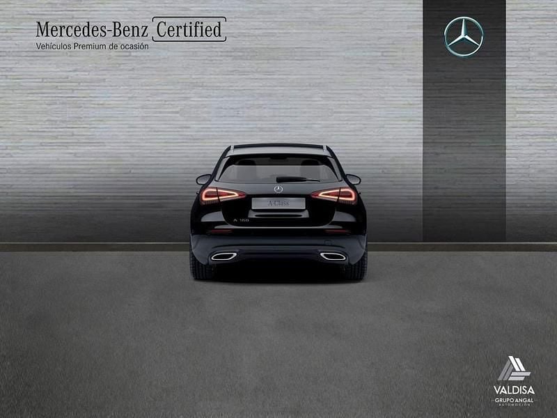 Usado Mercedes A180 Progressive 136 CV (100 kW) 2022 Negro noche Berlina
