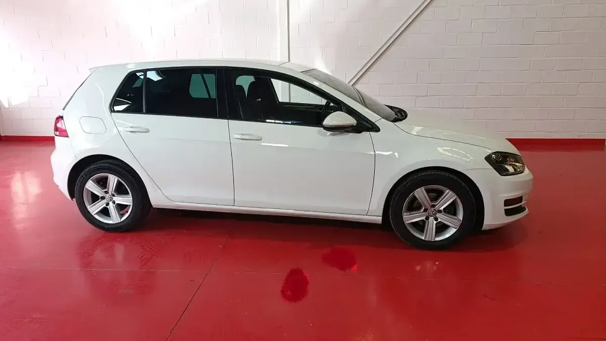 Usado VW Golf VII Advance 105 CV (77 kW) 2015 Blanco Utilitario