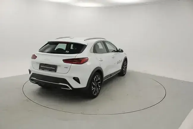 Usado Kia XCeed 141 CV (103 kW) 2024 Blanco SUV