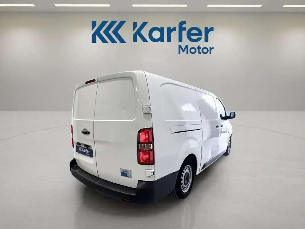 Usado Opel Vivaro-e Combi 100 kW (136 CV) 2021 Blanco Van