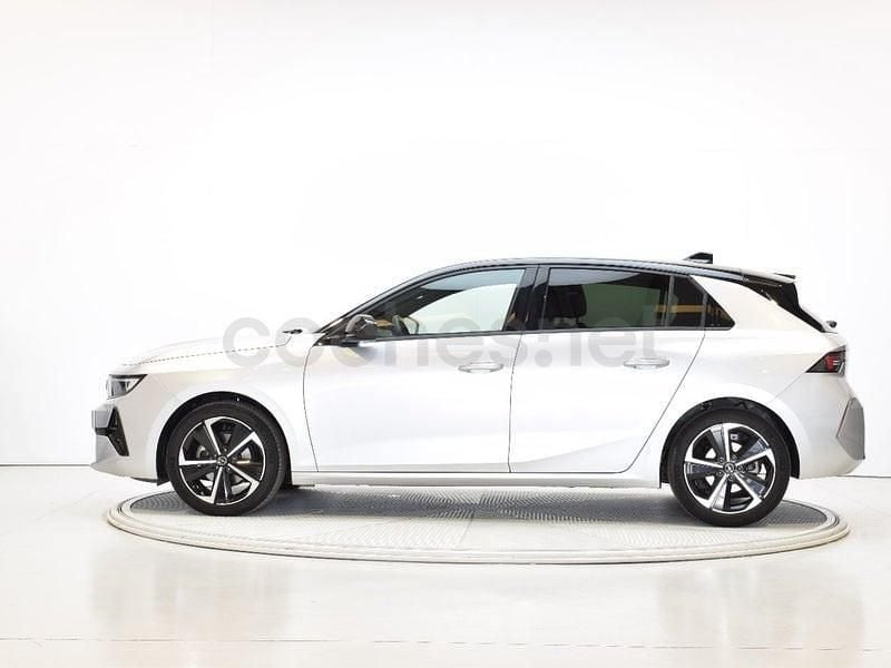 Używany Opel Astra 130 KM (95 kW) 2025 Szary Sedan/Limuzyna