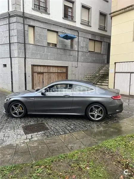Usado Mercedes C220 AMG line 170 HP (125 kW) 2016 Cinzento Coupé