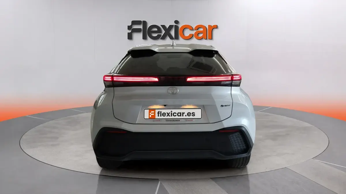 Usado Toyota C-HR Advance 140 CV (102 kW) 2024 Blanco SUV
