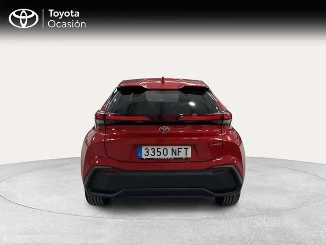 Usado Toyota C-HR Advance 223 CV (164 kW) 2025 Rojo SUV