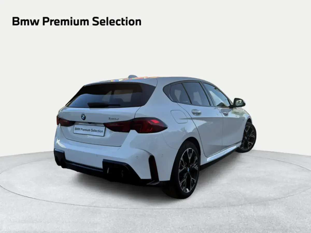 Usado BMW 120 Comfort Edition 170 CV (125 kW) 2025 Blanco Utilitario