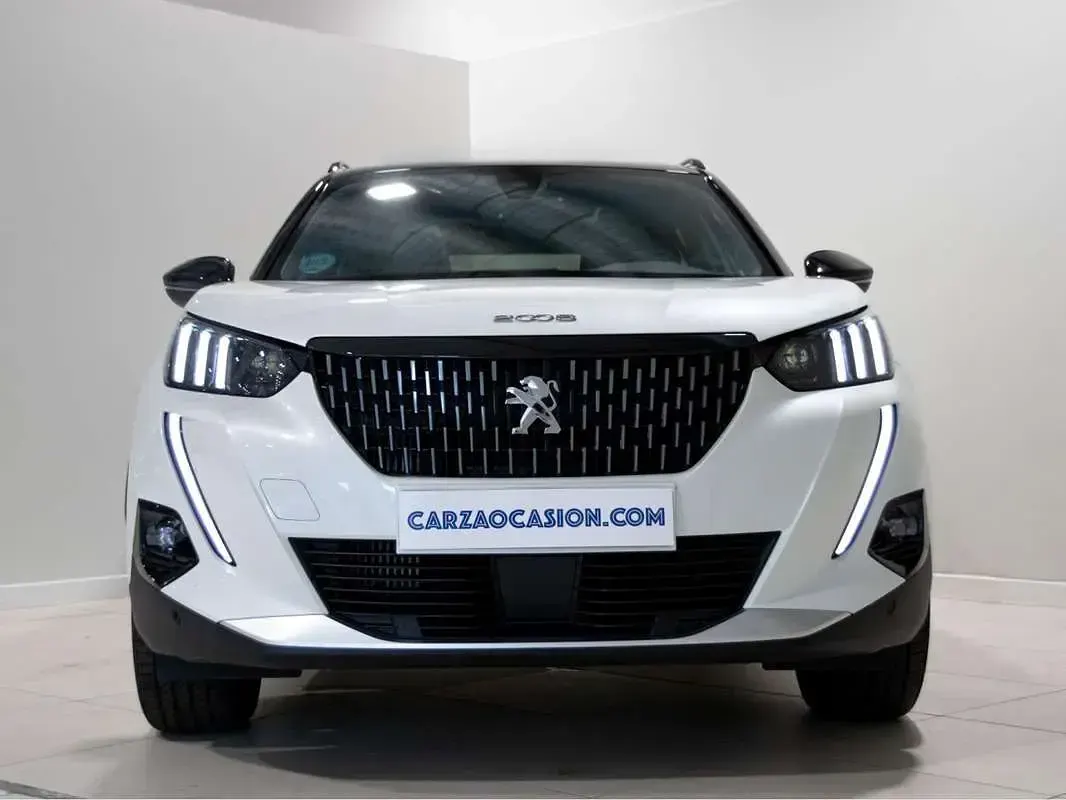 Usado Peugeot 2008 GT-line 131 CV (96 kW) 2020 Blanco SUV