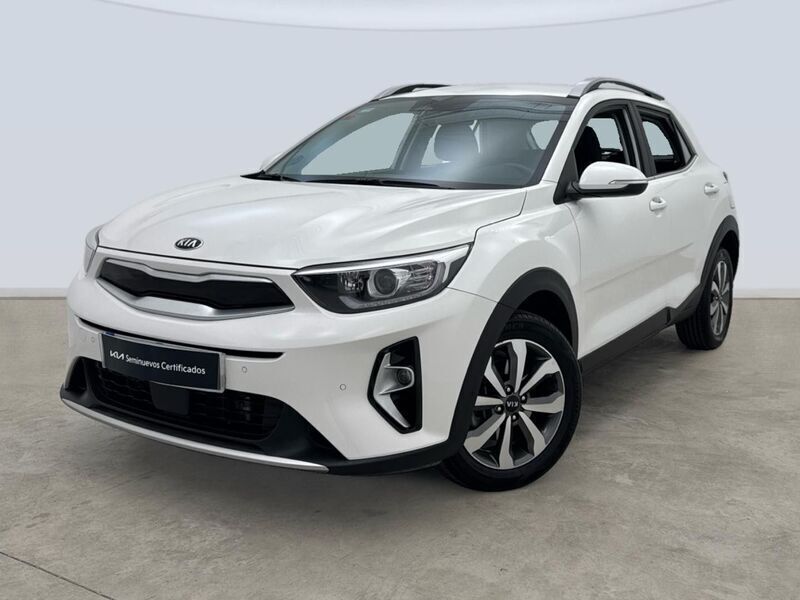 Clear white (ud) Usado 2021 Kia Stonic SUV | 16.995 € (Un poco caro) - Imagen 1/4