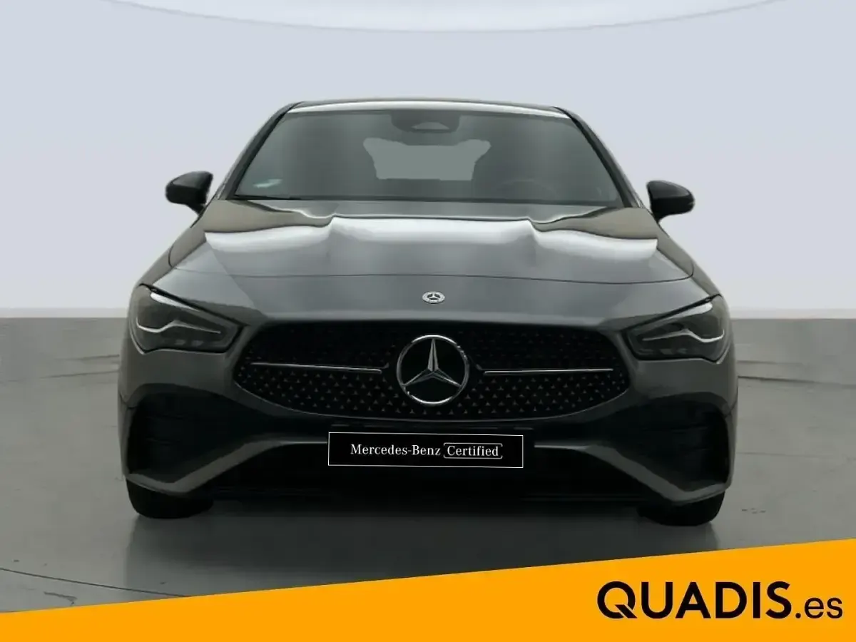 Usado Mercedes CLA250e 218 CV (160 kW) 2025 Gris montaña Berlina