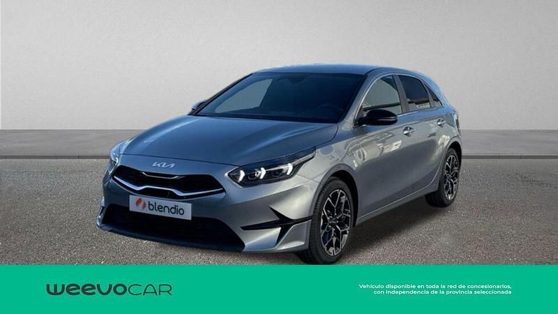 Nuevo Kia Ceed Style 100 CV (73 kW) 2025 Gris Utilitario