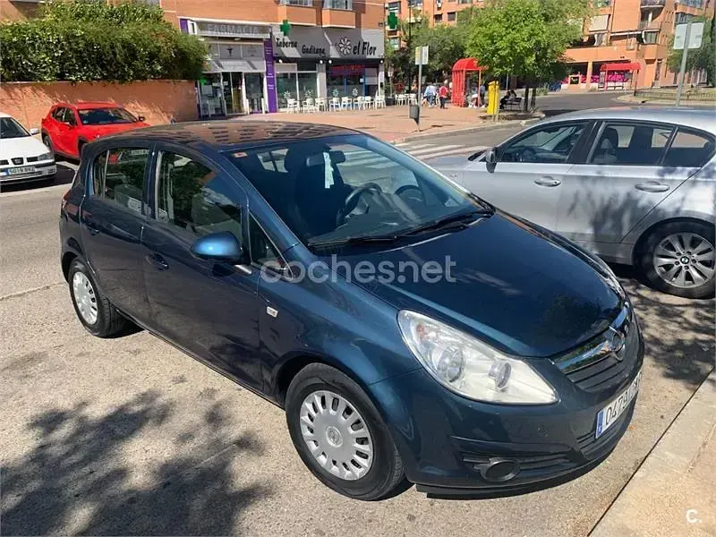 Usado Opel Corsa Essentia 75 CV (55 kW) 2010 Azul Utilitario