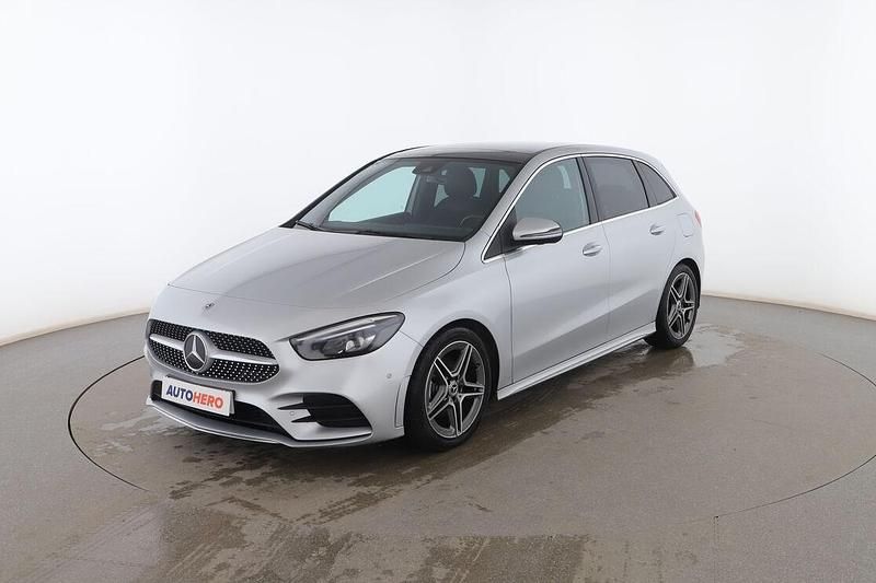 Usado Mercedes B200 AMG line 150 CV (110 kW) 2019 Gris Monovolumen