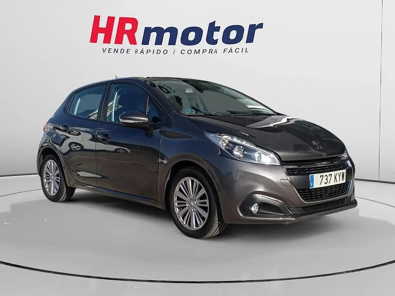 Usado 2019 Peugeot 208 Signature Sky Utilitario | 9010 € (Precio justo) - Imagen 1/4