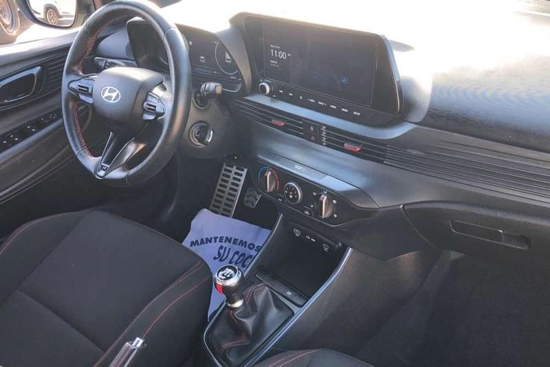 Usado Hyundai i20 N Line 80 CV (58 kW) 2025 Verde Utilitario