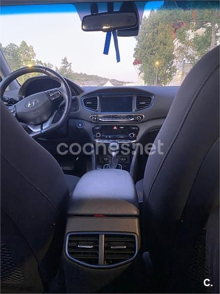 Usado Hyundai Ioniq 141 CV (103 kW) 2017 Blanco Utilitario