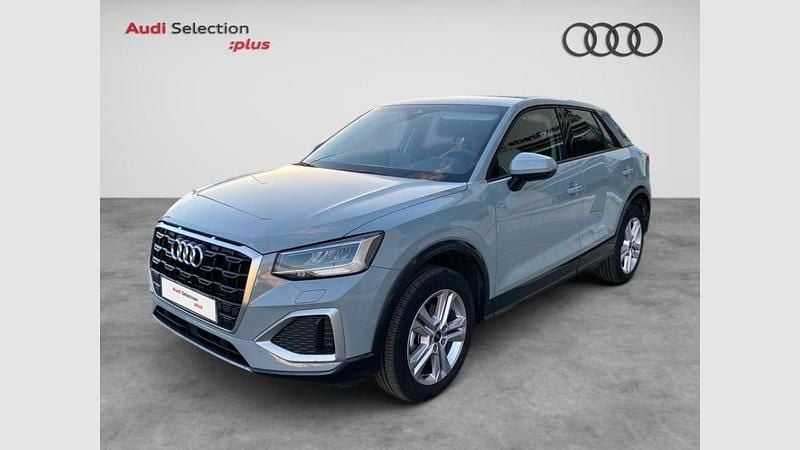 Usado Audi Q2 Advanced Plus 116 CV (85 kW) 2023 Gris flecha efecto perla SUV