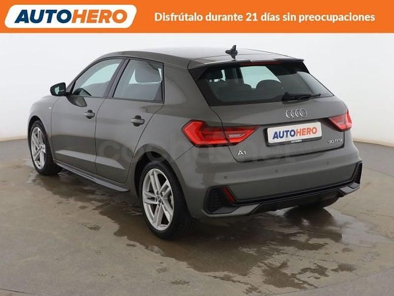 Usado Audi A1 Sportback S-Line 116 CV (85 kW) 2018 Gris / plata Utilitario