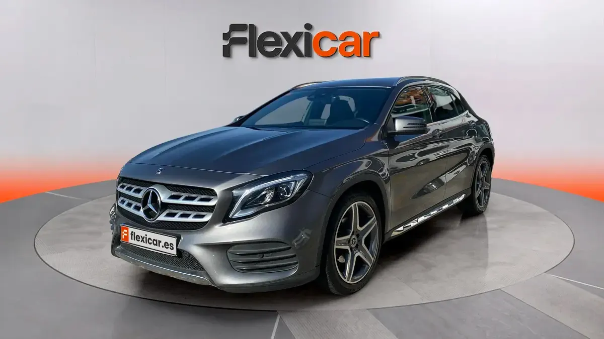 Usado Mercedes GLA200 136 CV (100 kW) 2019 Gris SUV