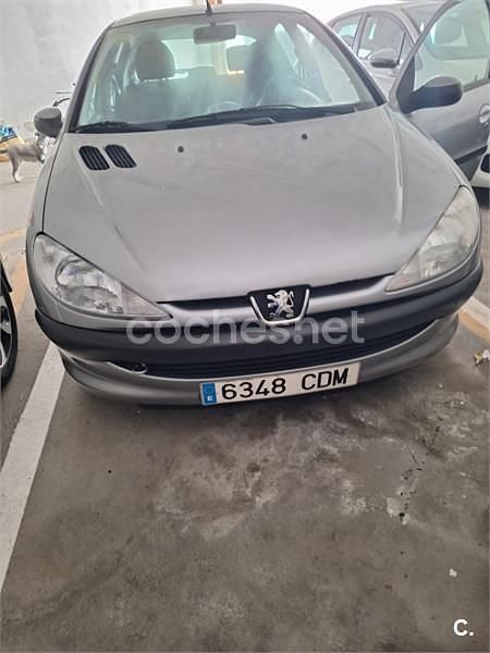 Gris / plata Usado 2003 Peugeot 206 Berlina | 2750 € (Precio justo) - Imagen 1/4