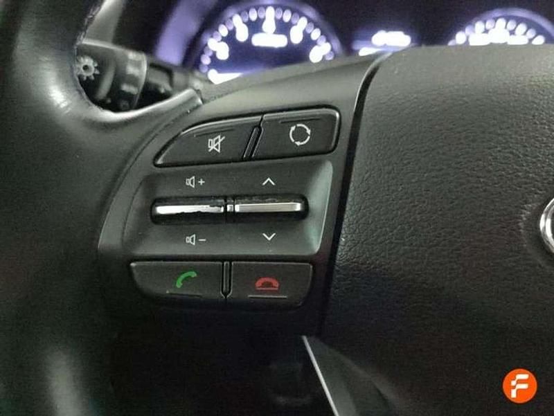 Usado Hyundai i30 120 CV (88 kW) 2018 Gris Utilitario