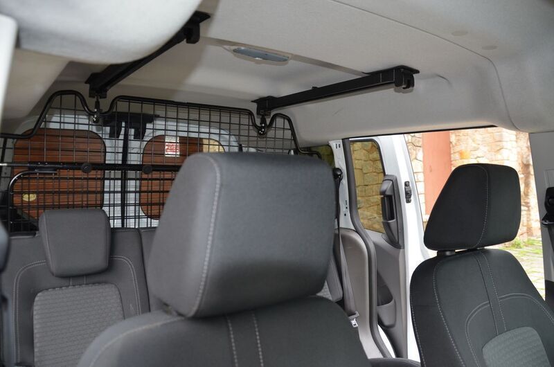 Usado Ford Transit Trend 100 CV (73 kW) 2020 Blanco Familiar