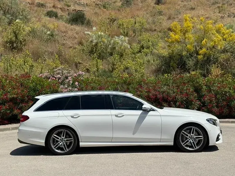Usado Mercedes E350 258 CV (189 kW) 2017 Blanco Familiar