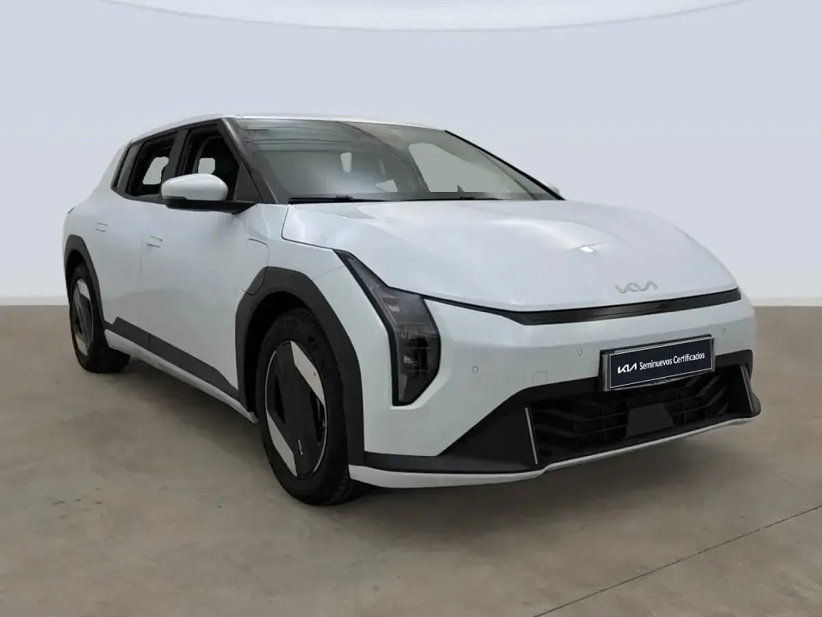 Usado Kia EV4 Launch Edition 150 kW (204 CV) 2025 Blanco Berlina