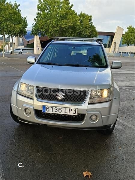 Gris / plata Usado 2007 Suzuki Grand Vitara SUV | 8000 € (Buen precio) - Imagen 1/4