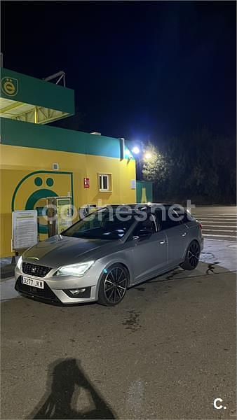 Usado Seat Leon ST FR 184 CV (135 kW) 2015 Gris / plata Familiar