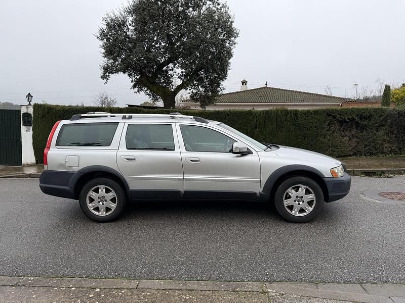 Usado Volvo XC70 Summum 205 CV (150 kW) 2009 Gris / plata Familiar