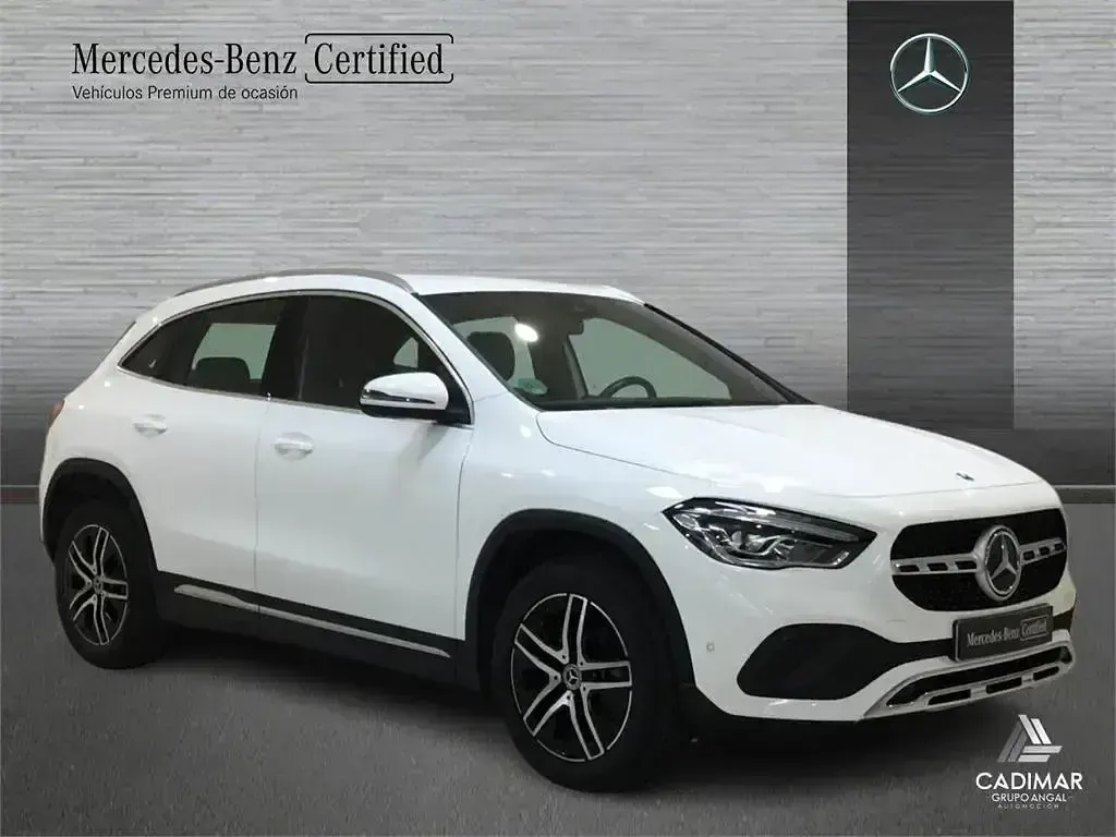 Usado Mercedes GLA200 Progressive 150 CV (110 kW) 2022 Blanco SUV