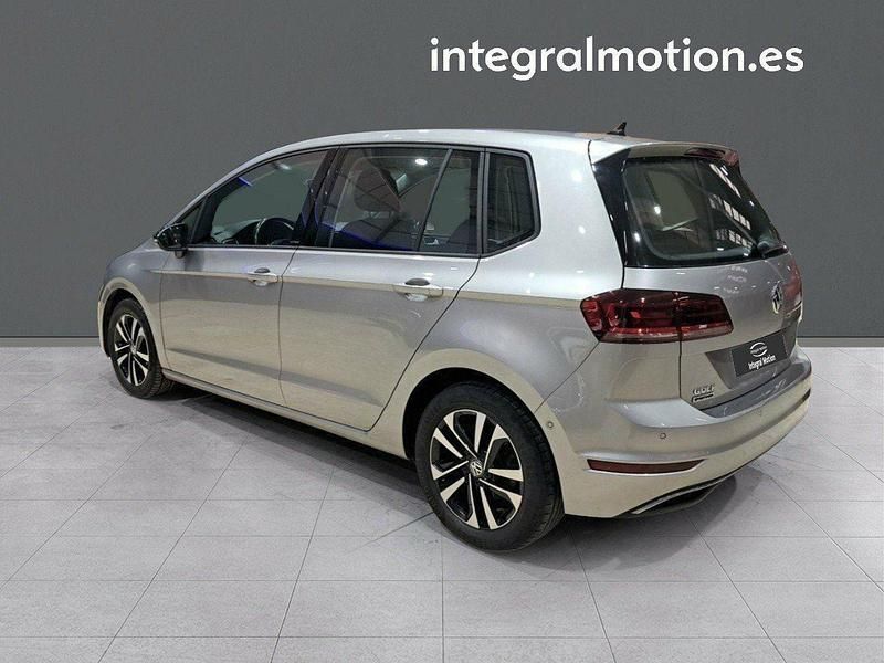Usado VW Golf VII Advance 115 CV (84 kW) 2019 Marrón Utilitario