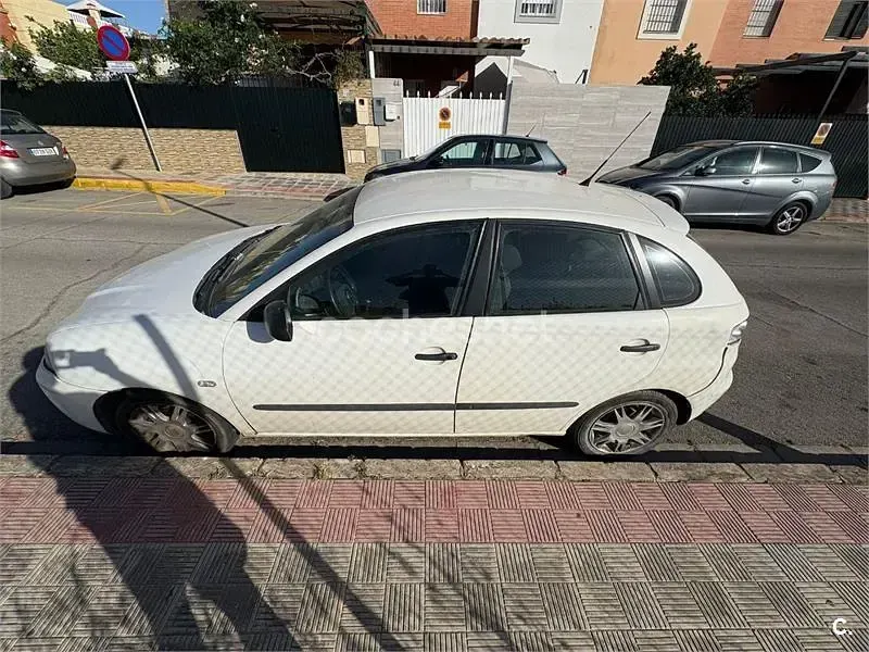 Usado Seat Ibiza Reference 80 CV (58 kW) 2006 Blanco Utilitario