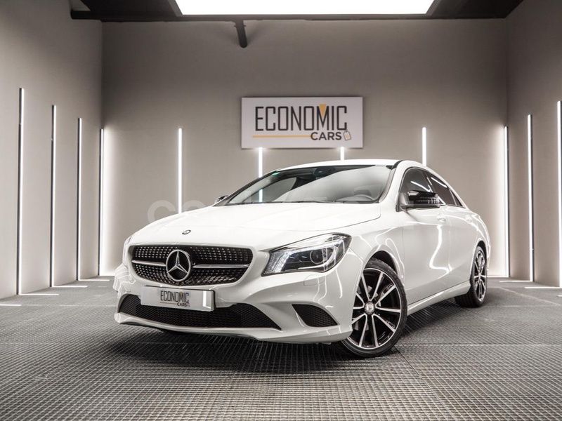 Blanco Usado 2015 Mercedes CLA200 Urban Berlina | 16.999 € (Precio justo) - Imagen 1/4