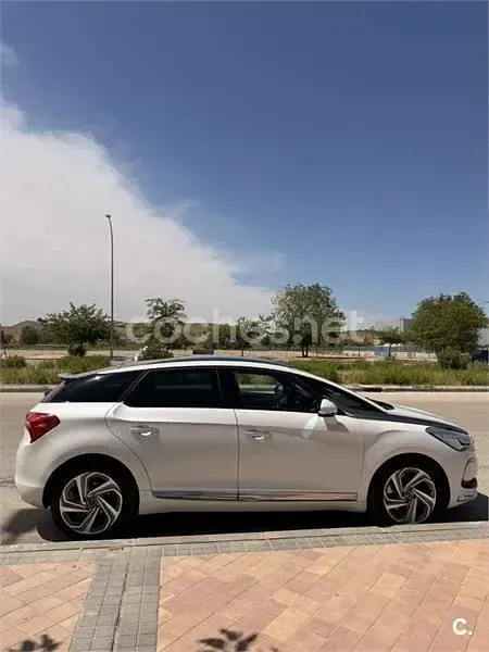 Usado DS Automobiles DS5 163 CV (119 kW) 2015 Blanco Utilitario