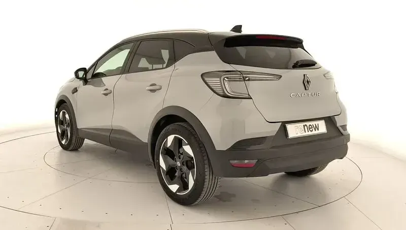Usado Renault Captur Techno 101 CV (74 kW) 2025 Gris SUV