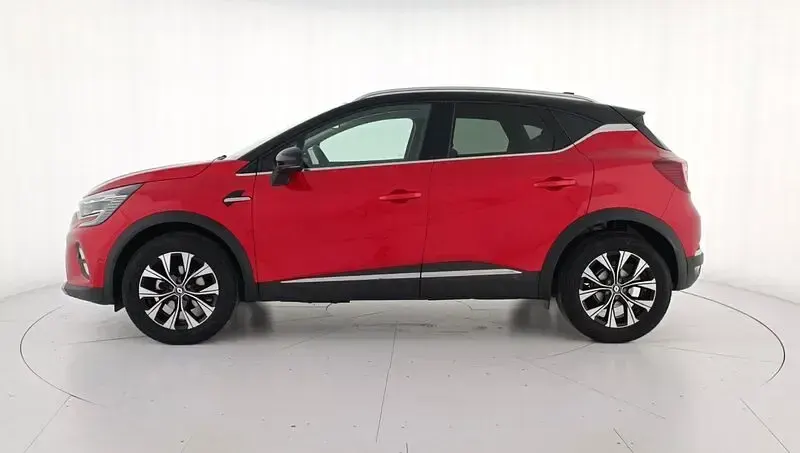 Usado Renault Captur Techno 91 CV (66 kW) 2024 Rojo SUV