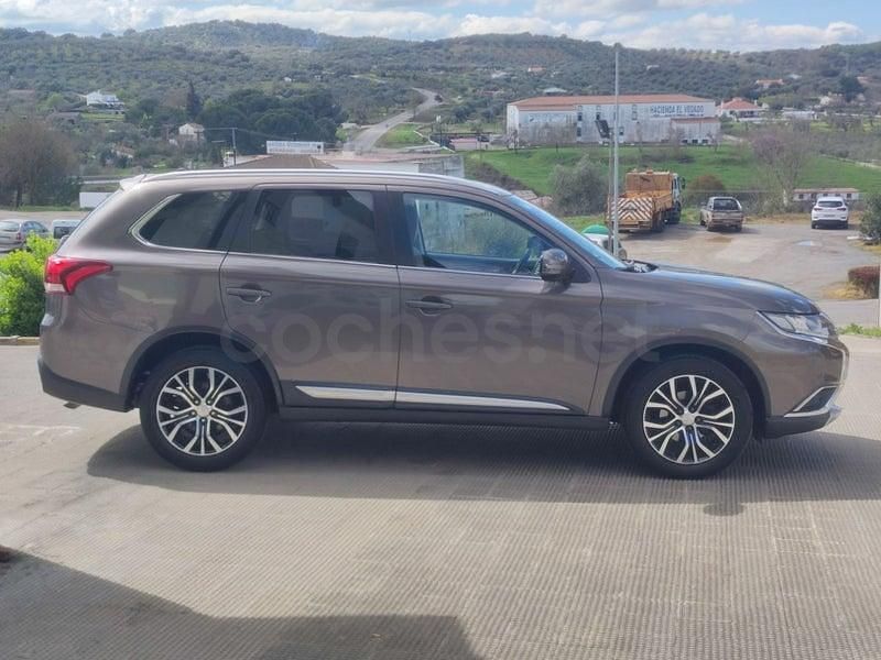 Usado Mitsubishi Outlander 150 CV (110 kW) 2016 Marrón SUV