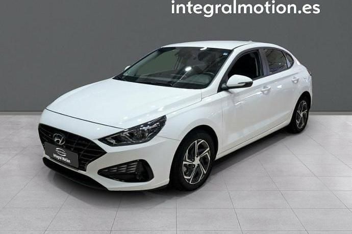 Usado 2021 Hyundai i30 | 15.900 € (Buen precio) - Imagen 1/4