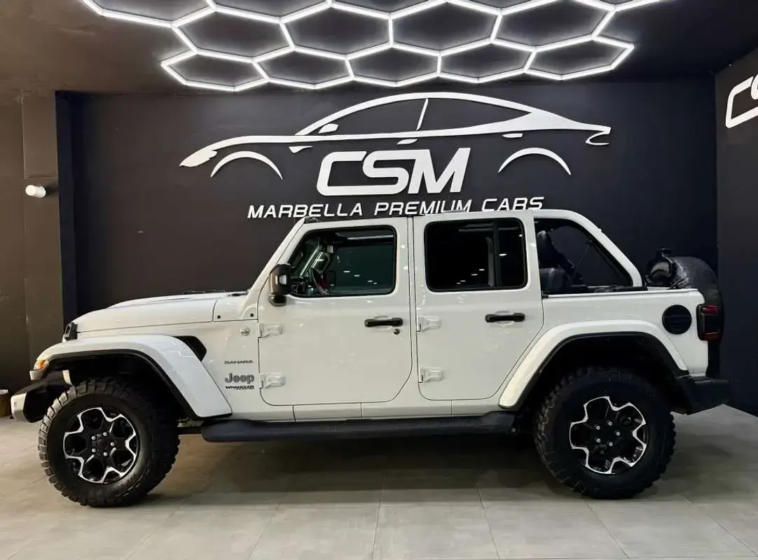 Usado Jeep Wrangler Unlimited Sahara 200 CV (147 kW) 2018 Blanco SUV