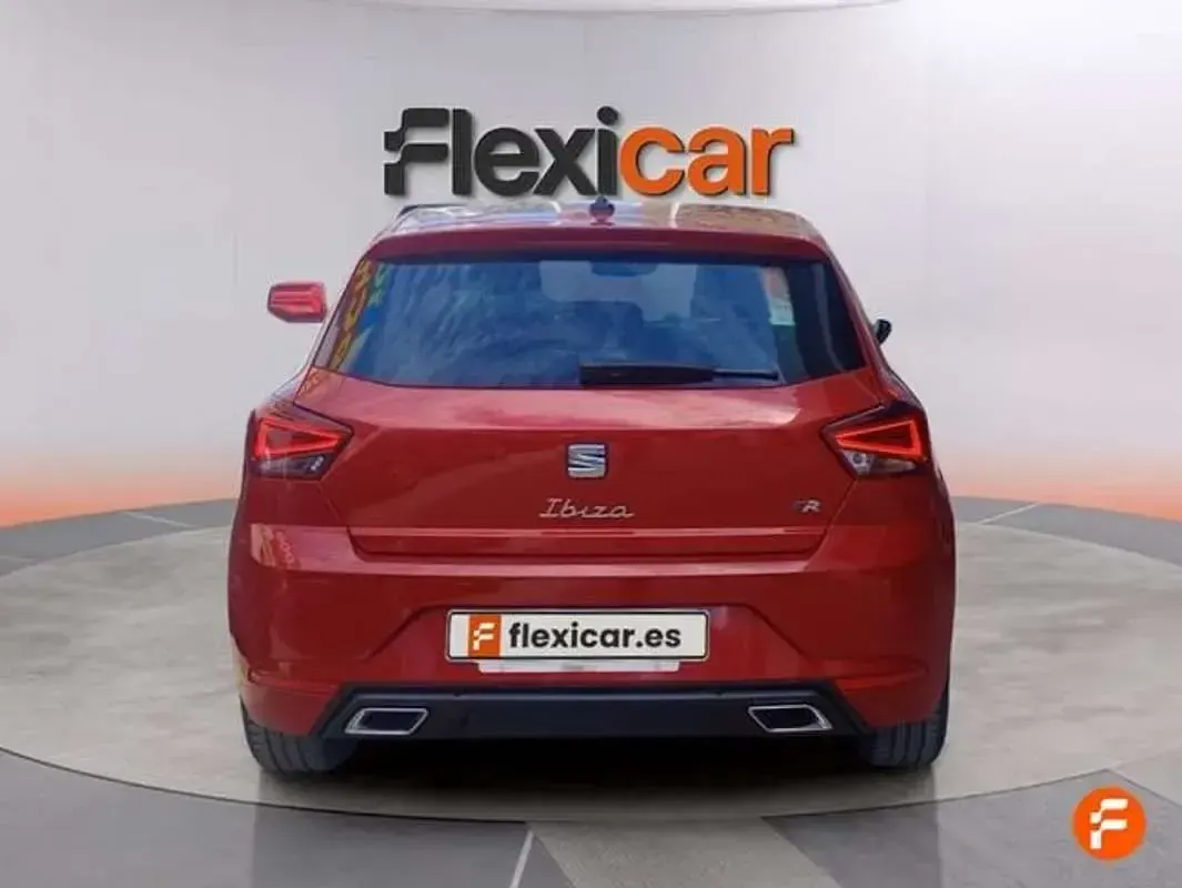 Usado Seat Ibiza FR 110 CV (80 kW) 2023 Burdeos Utilitario