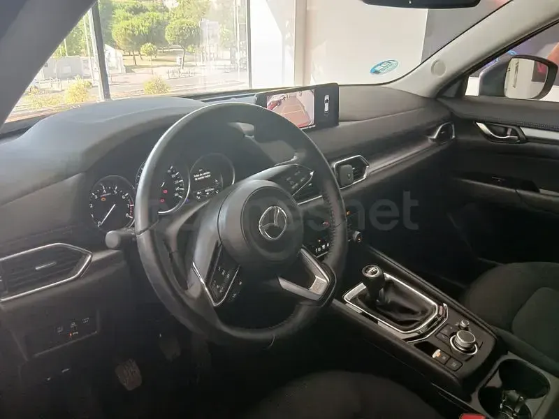 Usado Mazda CX-5 Center-Line 165 CV (121 kW) 2023 Granate SUV