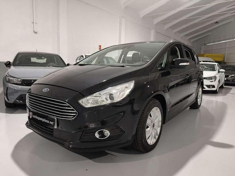 Usado Ford S-MAX Trend 150 CV (110 kW) 2016 Negro Monovolumen
