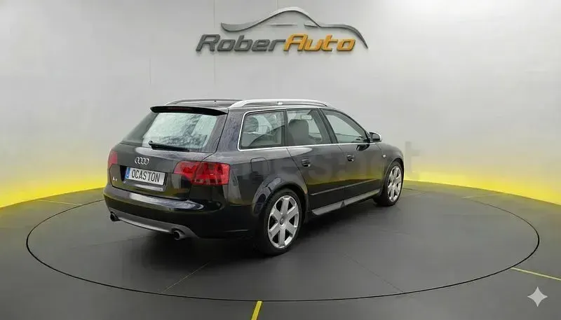 Usado Audi S4 344 CV (253 kW) 2006 Negro Familiar