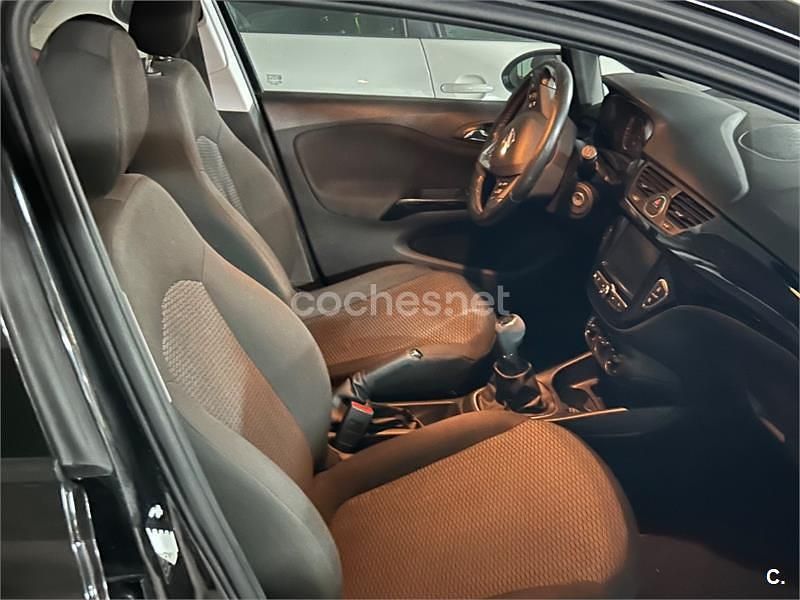 Usado Opel Corsa Selective 90 CV (66 kW) 2017 Negro Utilitario