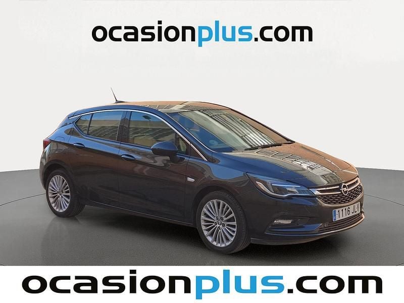 Usado Opel Astra Excellence 125 CV (91 kW) 2016 Negro Utilitario