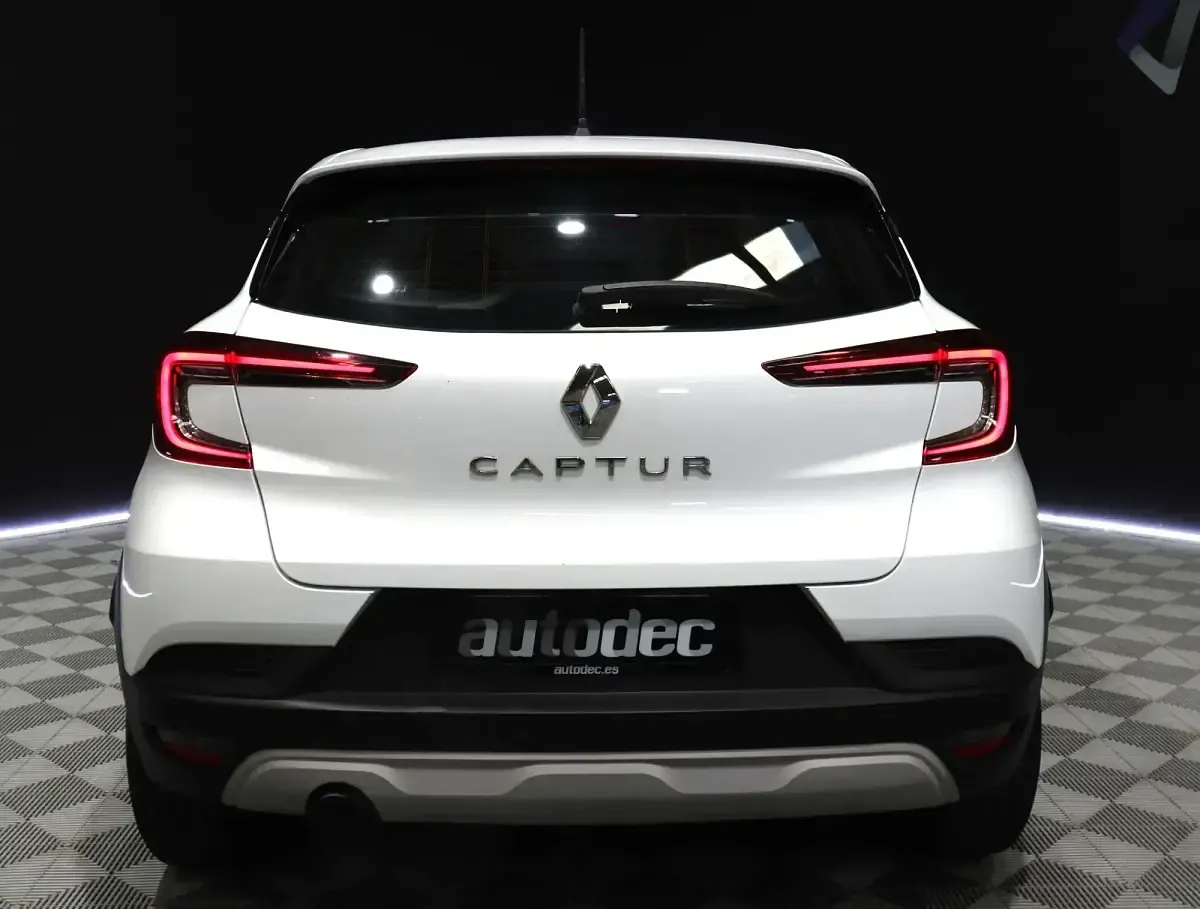 Usado Renault Captur Intens 90 CV (66 kW) 2021 Blanco SUV