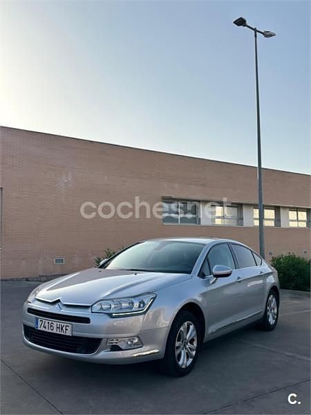 Gris / plata Usado 2012 Citroën C5 Berlina | 6499 € (Precio justo) - Imagen 1/4