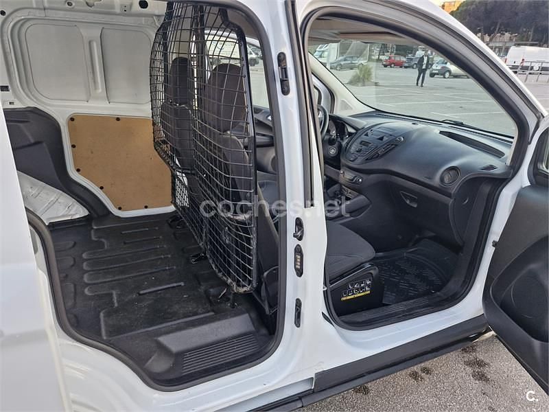 Blanco Usado 2016 Ford Tourneo Courier Trend Monovolumen | 5500 € (Super precio) - Imagen 1/4