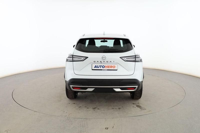Usado Nissan Qashqai Acenta 140 CV (102 kW) 2025 Blanco SUV
