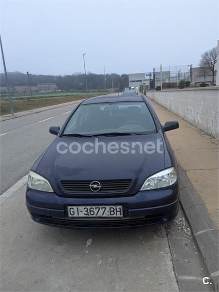 Usado Opel Astra 100 CV (73 kW) 1998 Azul Berlina